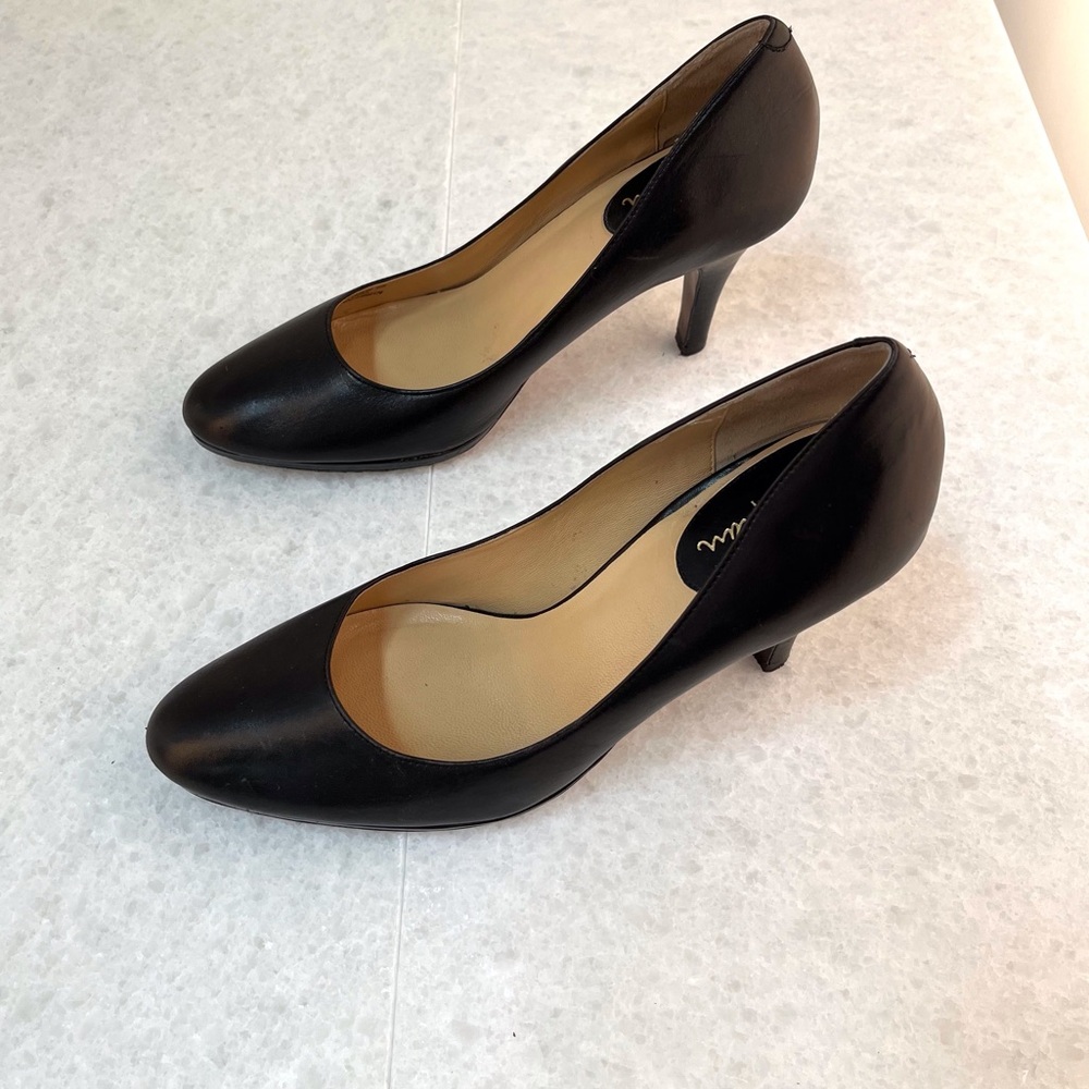 Cole Haan Black Pumps-Size 9